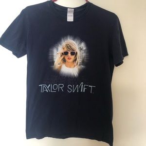 Taylor Swift 1989 Tour Vintage Tee